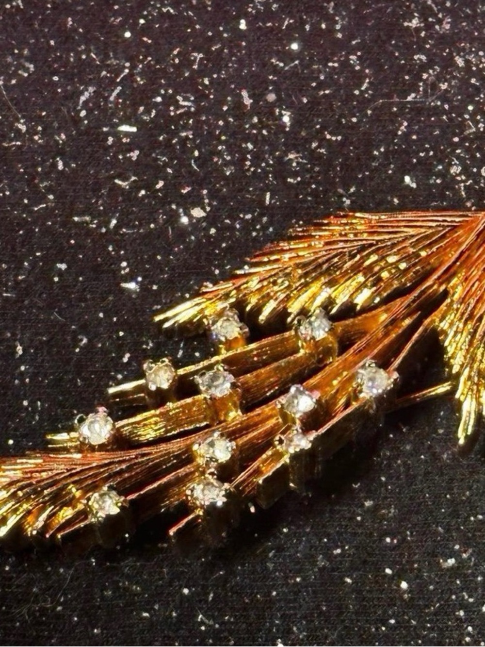 Vintage Brooch Panetta Genuine Diamond leaf And 18K gold plated Brooch pin EUC